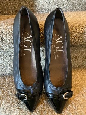 AGL Black Leather Pointed Toe Flats with Buckle Accent size 7 super comfortable
